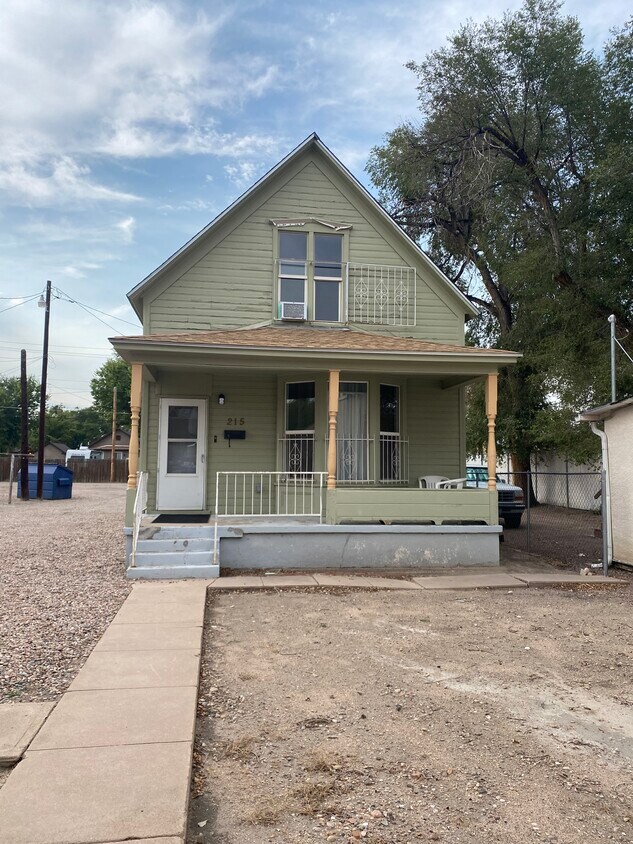 Primary Photo - 215 Colorado Ave