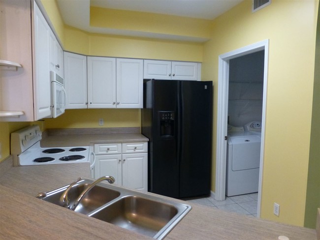 Foto del edificio - 3208 Haley Pointe Rd