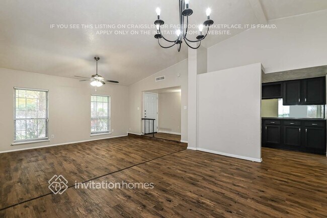 Foto del edificio - 2813 Dove Meadow Dr