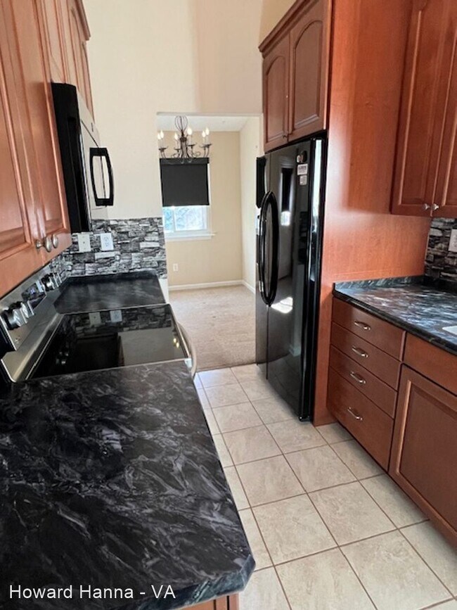 Foto del edificio - 3 br, 2 bath House - 5033 Hillswick Drive