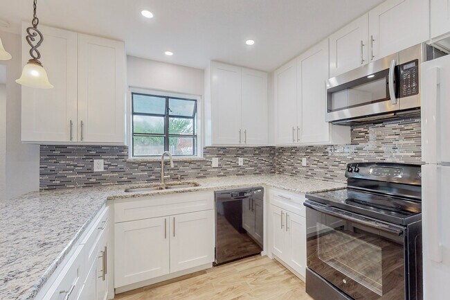 Foto del edificio - 2116 Northmoor Dr