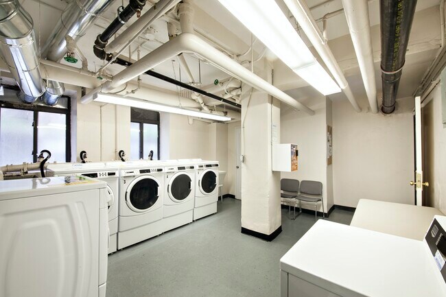 Foto del edificio - 231 E 76th St