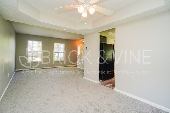 Foto del edificio - 2722 Barrows Rd