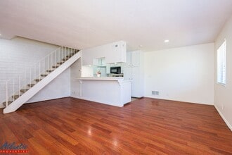Building Photo - 5473 Spinnaker Walkway