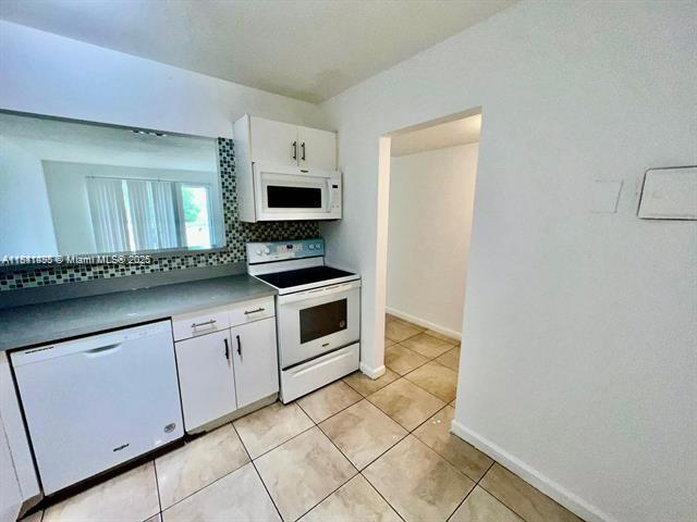 Foto del edificio - 15221 NE 6th Ave