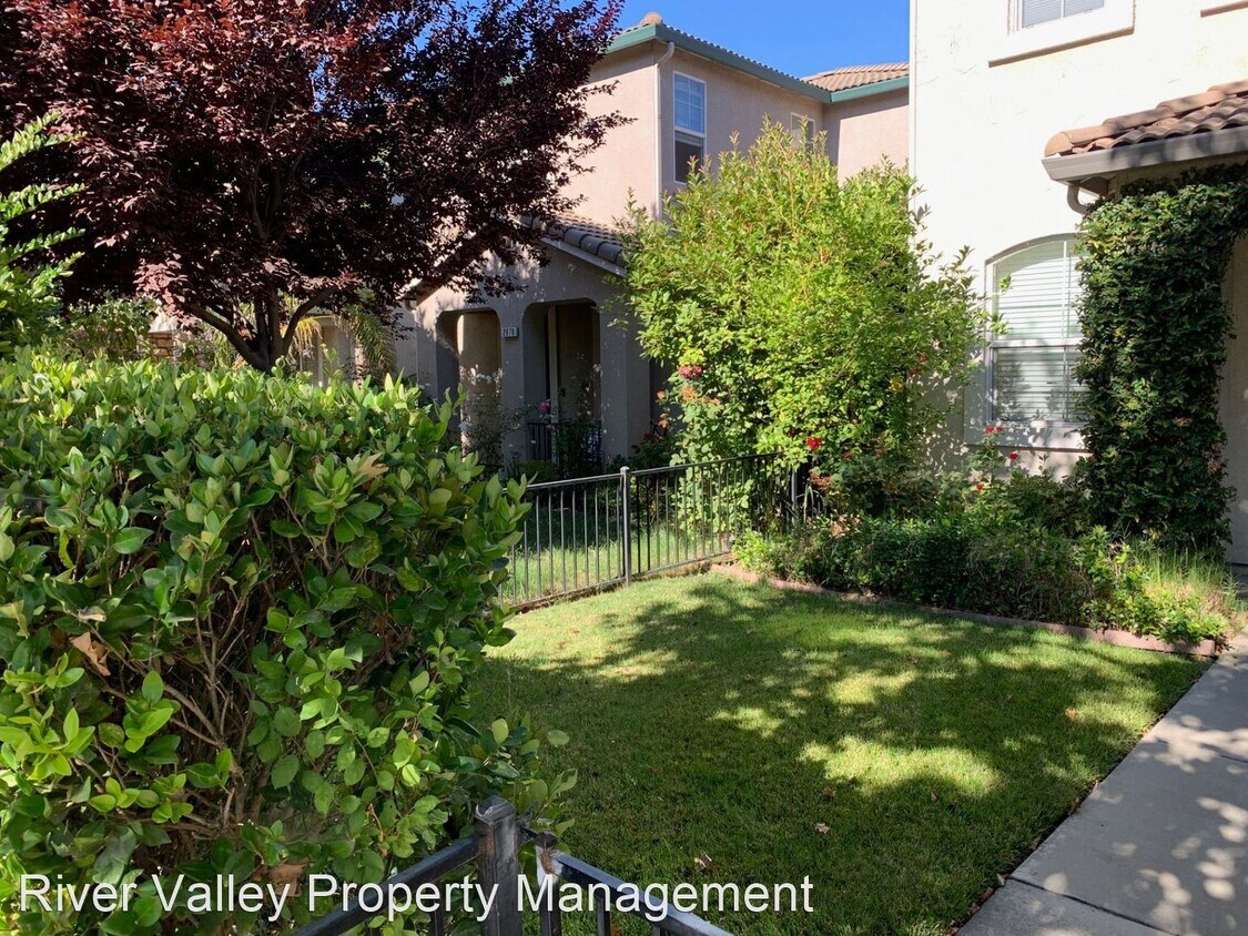 Foto del edificio - 3 br, 2.5 bath House - 2864 Mojave Drive