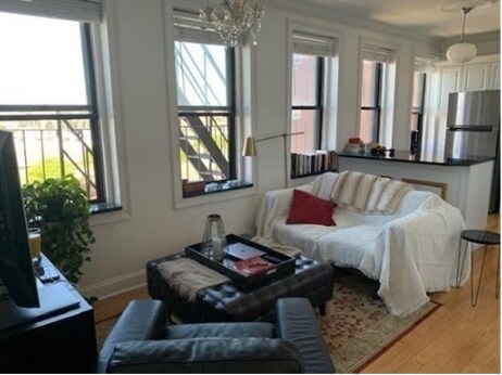 Foto del edificio - 3 N Hudson St