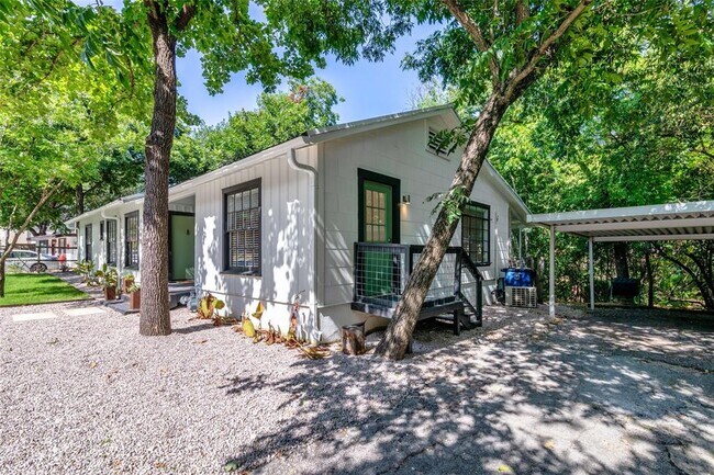 Foto del edificio - 1800 Winsted Ln