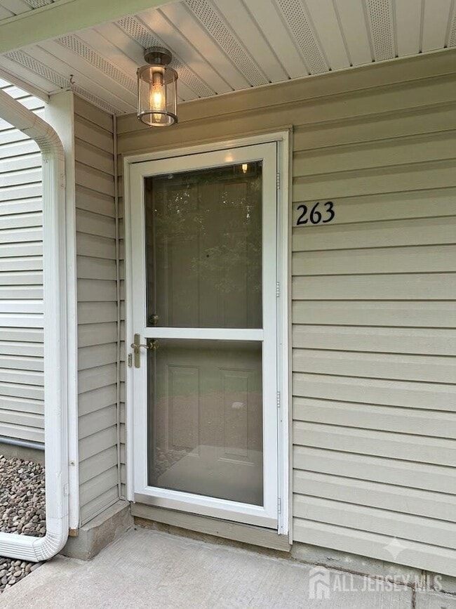 Building Photo - 263 Prestwick Way