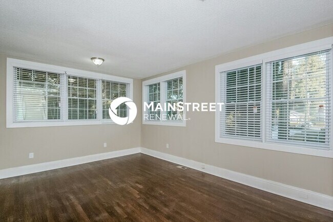Building Photo - 2 Bedroom Pet-Friendly Home in Atlanta, GA...