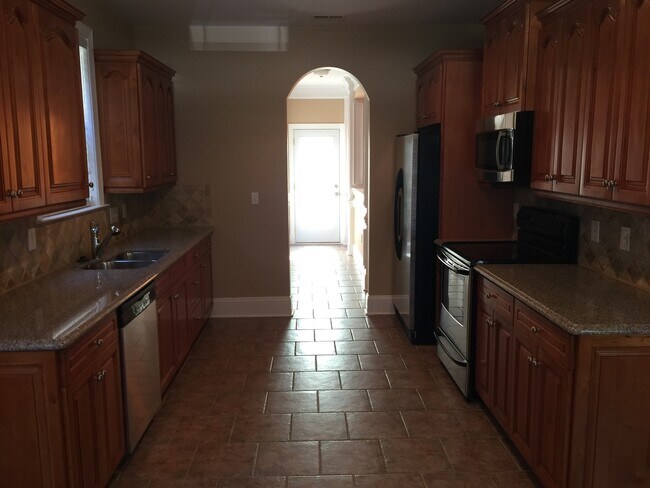 Foto del edificio - 15318 S Birkdale Commons Pkwy