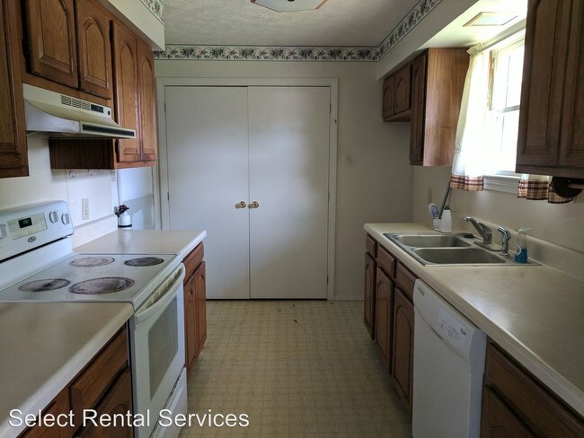 Foto del edificio - 4 br, 2 bath House - 102 Hawthorne Dr