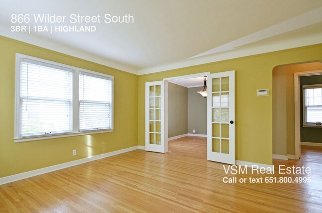 Building Photo - 866 Wilder St S