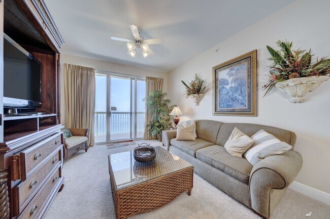 Foto del edificio - 17757 Front Beach Rd