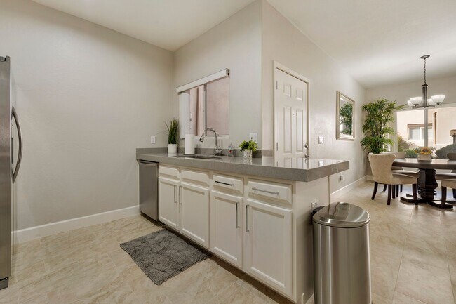 Foto del edificio - 11260 N 92nd St