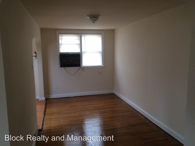 Building Photo - 401 W 22nd St