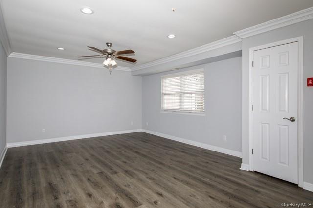 Foto del edificio - 330 Lake Pointe Dr
