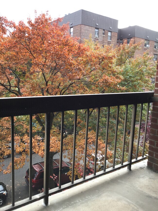 Foto del edificio - 137-77 45th Ave