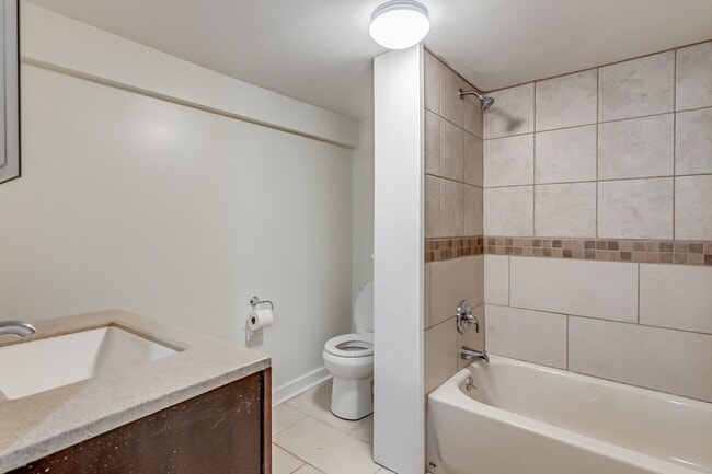 Building Photo - Beautiful 1 Bed - 2 Bathroom Home in Lawrenceville