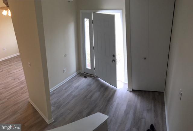 Foto del edificio - 1998 Cambridge Dr