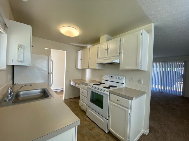 Foto del edificio - 2909-2911 E. 33rd Ave