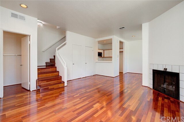 Foto del edificio - 436 E Spruce Ave