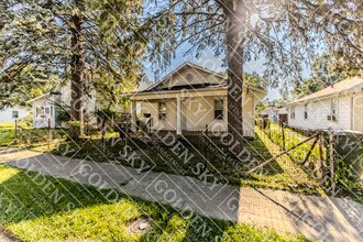 Building Photo - 3104 S Vine St