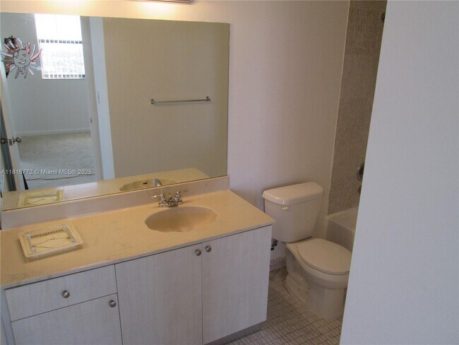 Foto del edificio - 290 174th St St