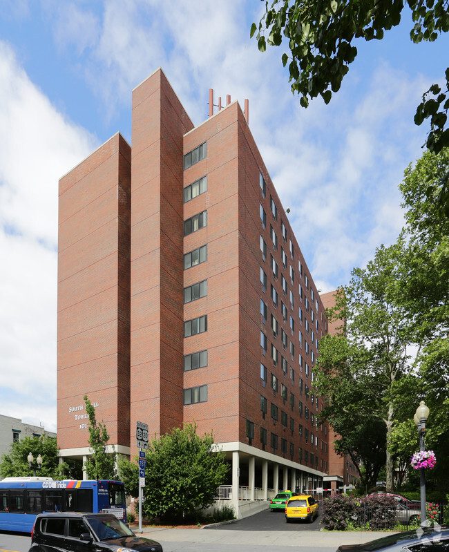 Building Photo - South Mall Towers