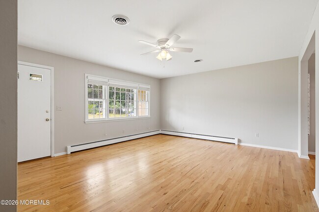 Foto del edificio - 943 Edgebrook Dr N