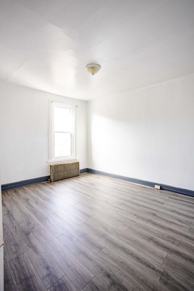 Building Photo - 112 N 3rd St