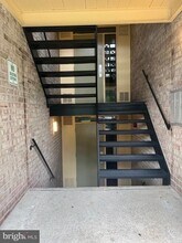 Building Photo - 7260 Donnell Pl