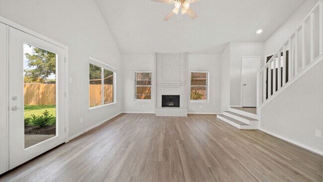Foto del edificio - 1114 Woodbridge Ave