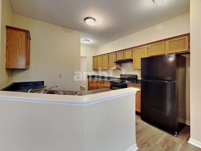 Foto del edificio - 1131 Clark Dr