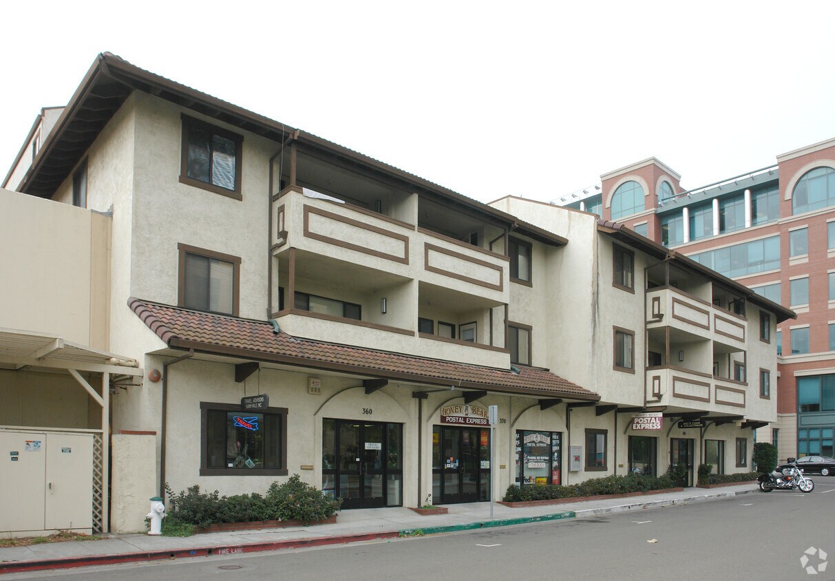 141 - 370 Altair Way - 141-370 Altair Way