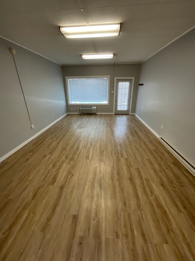 Foto del edificio - Large Studio Downtown/ Blocks from Kirkwood-- AVAILABLE 2026!!