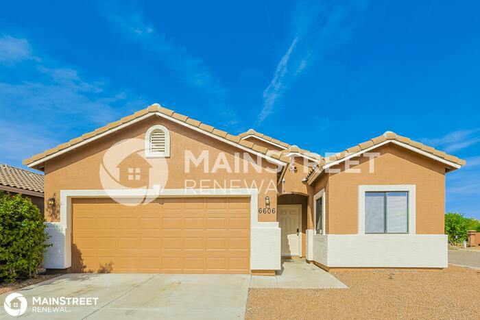 Primary Photo - 6606 S 10th Dr, Phoenix, AZ 85041