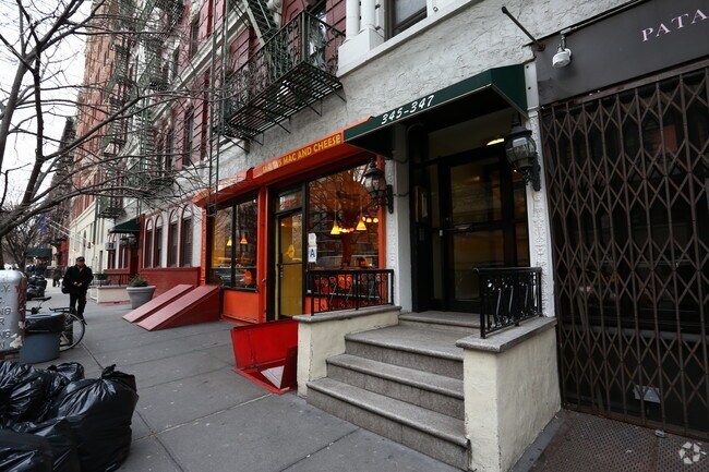Building Photo - 339-341 E 12th St