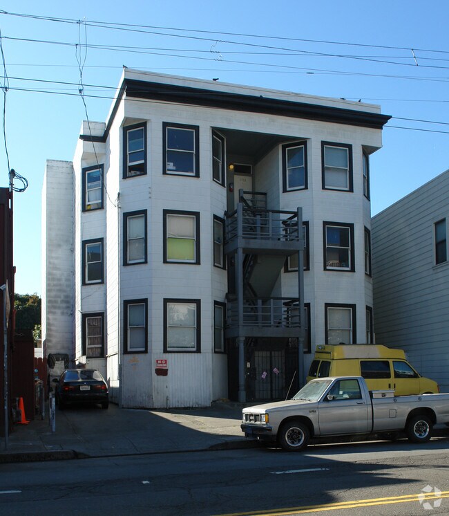 Building Photo - 1753-1763 Fulton St