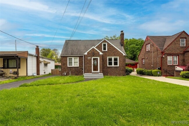 Building Photo - 845 Cleveland Dr