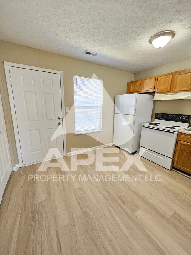 Building Photo - Nice 2 Bd | 1.5 Ba Townhouse in West Knox ...