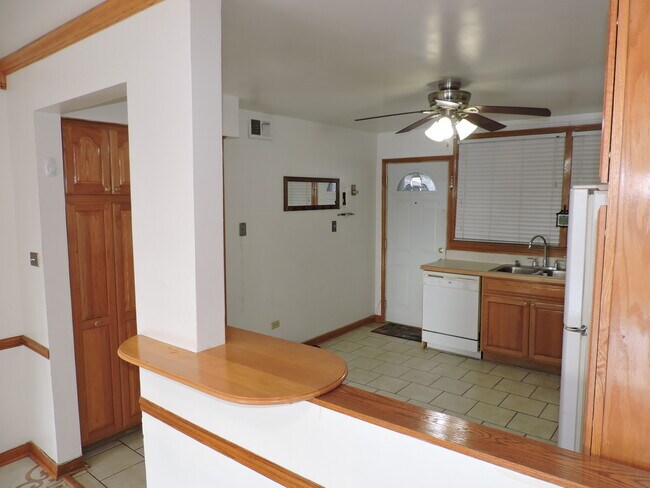 Foto del edificio - 3804 W 111th St