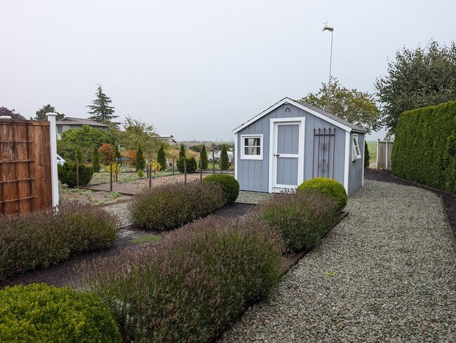 Foto del edificio - 14864 Channel Dr