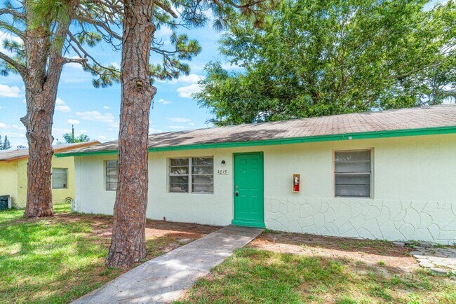 Building Photo - 4815 Gulfstream Rd