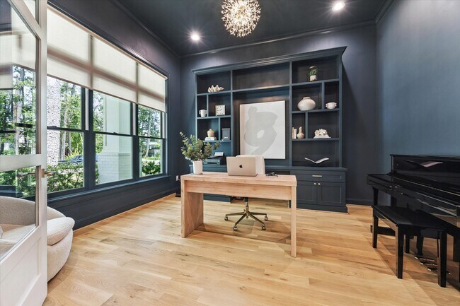 Foto del edificio - 8407 Burkhart Rd