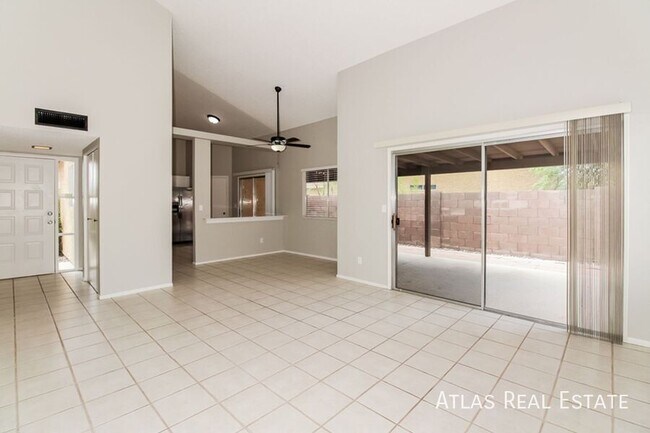 Foto del edificio - 2 WEEKS FREE PLUS $500 OFF RENT IF MOVED I...