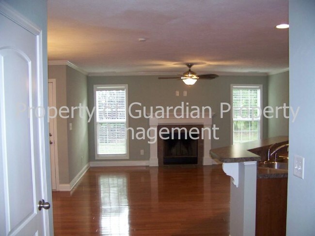 Building Photo - 122 Sandy Tingen Ct