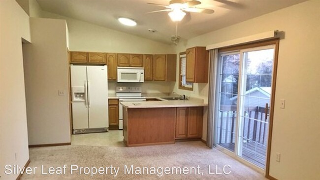 Foto del edificio - 938 2nd Ave NE