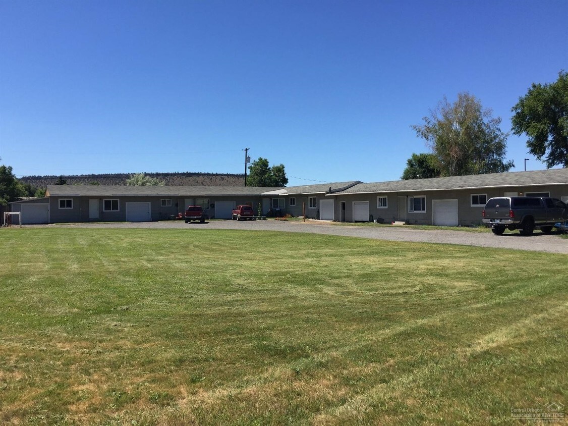 Hwy 26 / NE 3rd St. Apartments in Prineville, OR
