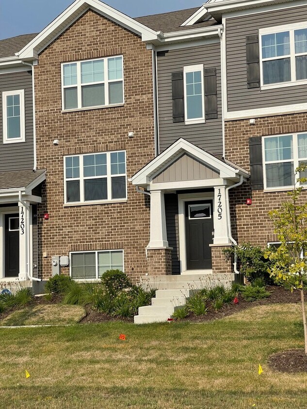 Primary Photo - 17205 Longford Ln